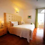 Casa Rosa Hotell *