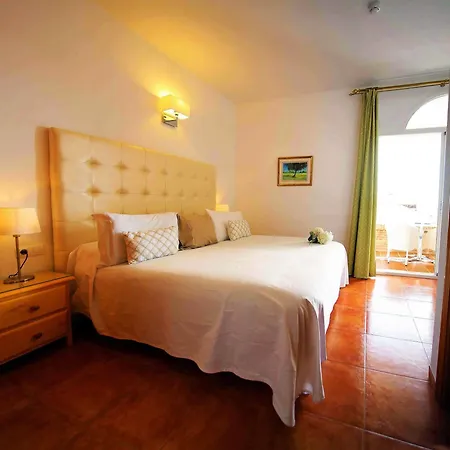 Casa Rosa Hotell *