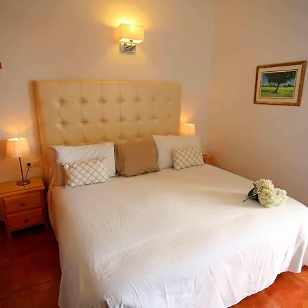 Casa Rosa Hotell *